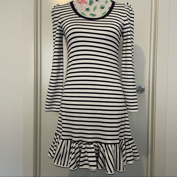 ❌SOLD❌Designer Alexis Shift Dress 🖤🤍Comfy easy to wear NWOT 💖 - Picture 2 of 15